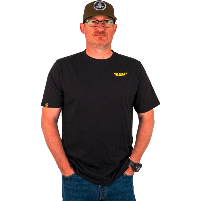 Black Cat Chase Dreams Black Tee Black Cat Chase Dreams Black Tee